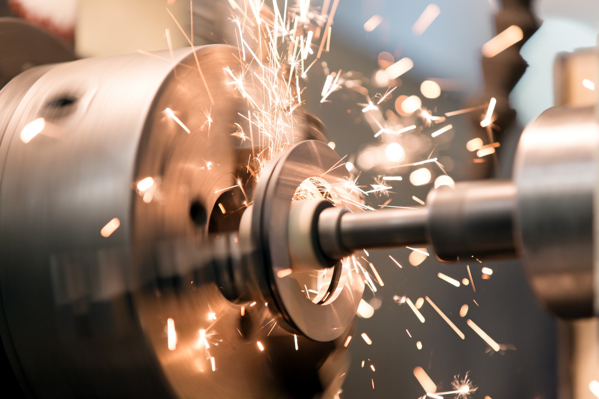 Metalworking,Industry:,Finishing,Metal,Working,Internal,Steel,Surface,On,Lathe